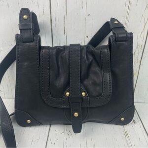 UGG Leather Magnetic‎ Clasp Crossbody Purse